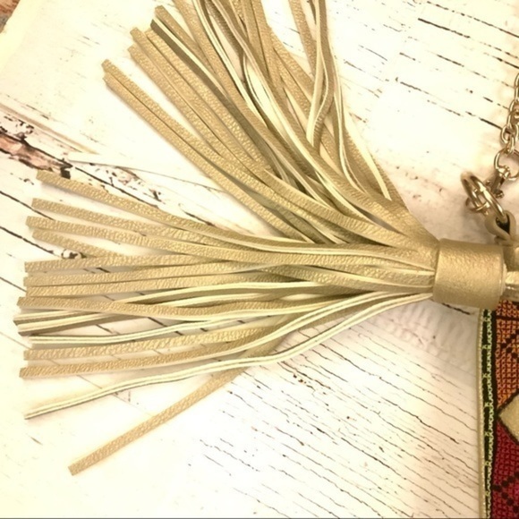 LIONEL 'Kiki' boho Crossbody Bag - Picture 2 of 8